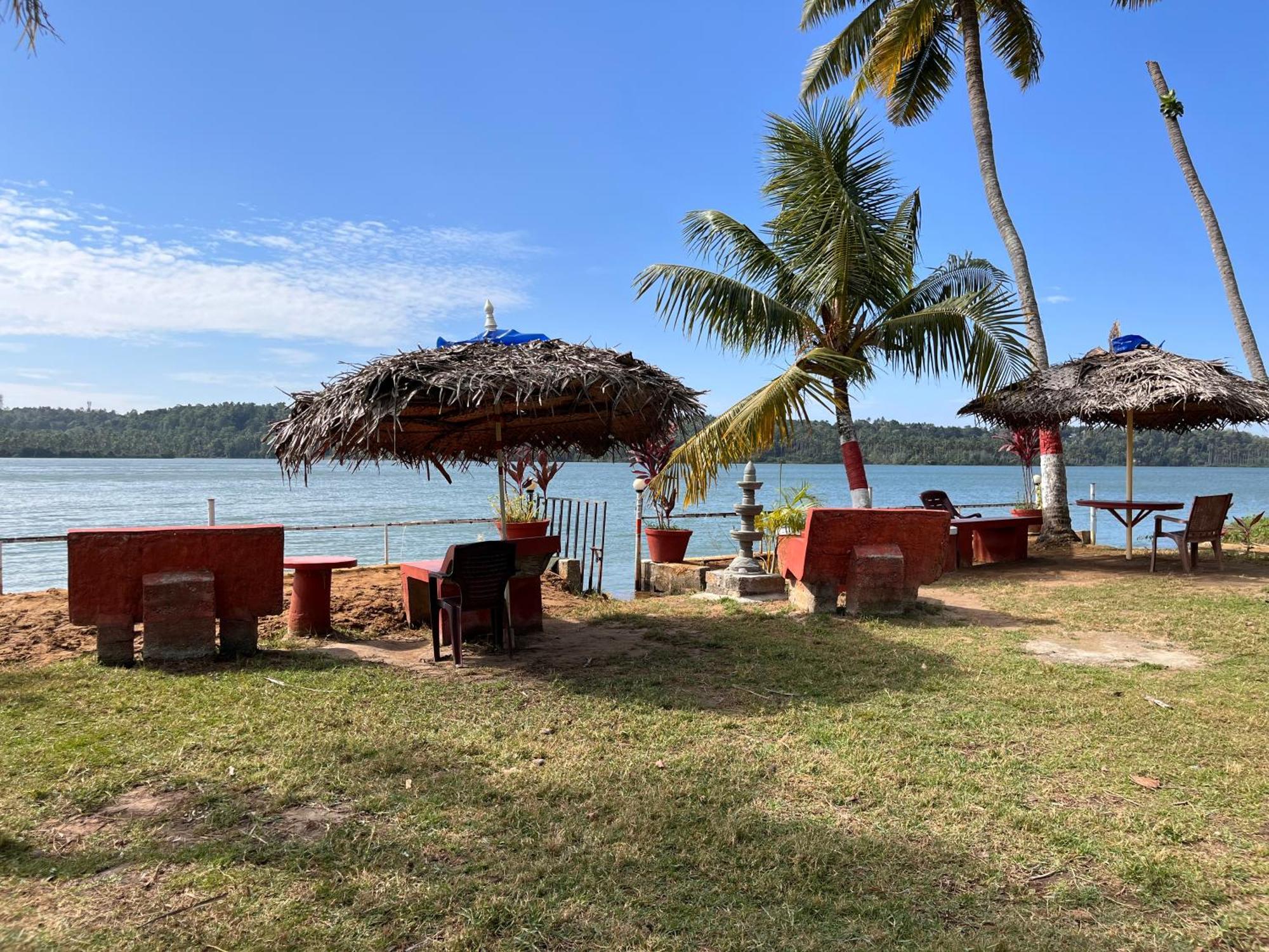 Lake Homes Varkala Exterior photo